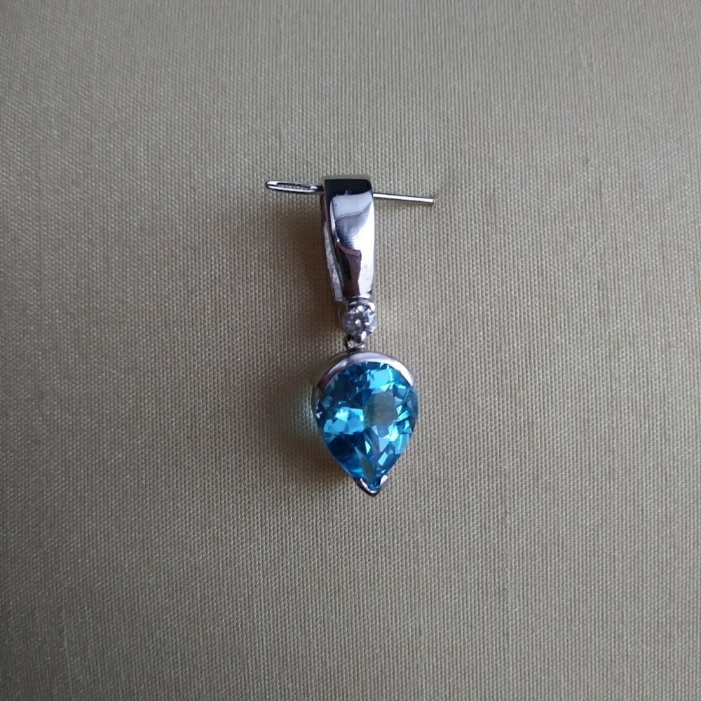 ✨ Blue Topaz Pendant